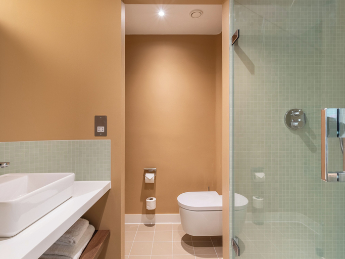 Bathroom 5, Numa Brighton Pavilion, Brighton and Hove