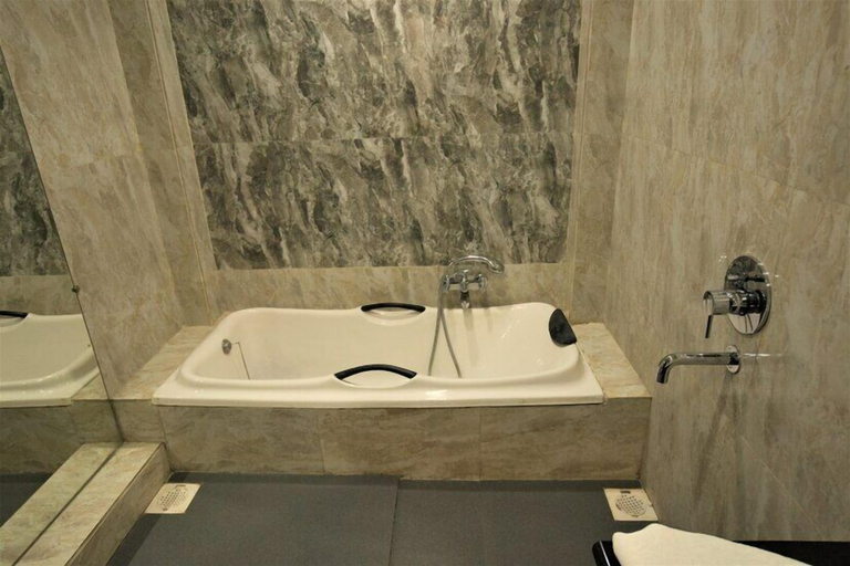 Bathroom 4, Hotel Grand Meridian, Katni