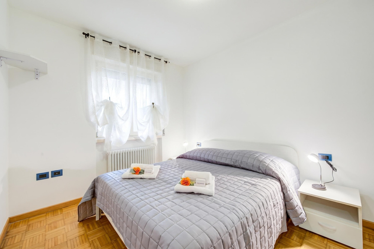 Bedroom 3, Casa Karin With Large Terrace and Garden, Trento