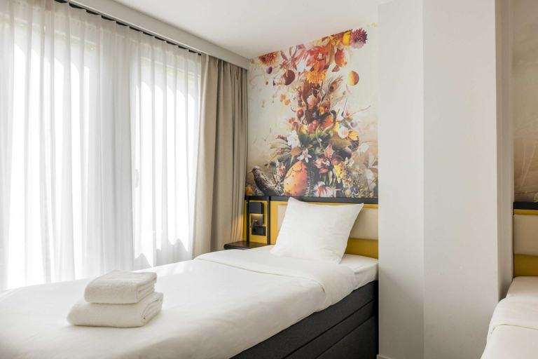 Bedroom 4, Dutch Design Hotel Vondelpark, Amsterdam