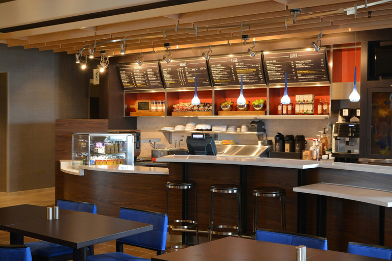 Food & Drinks 4, Courtyard by Marriott Youngstown Canfield, Mahoning