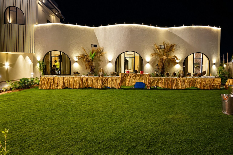 Garden view, Nakshatra Aura, Indore