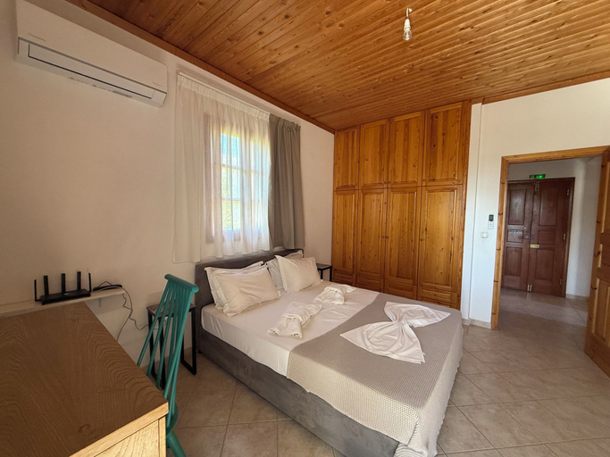 Room 3, Lambis Garden Hideaway, South Aegean