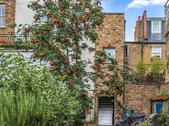 Exterior 2, Artist Home Central London, London