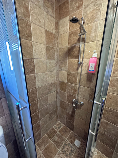 Bathroom 5, 2 Antica Jabal Al Lweibdeh, Wadi Essier