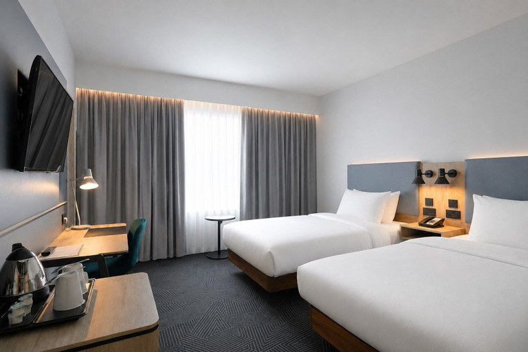 Bedroom 3, Holiday Inn London Luton North by IHG, Luton