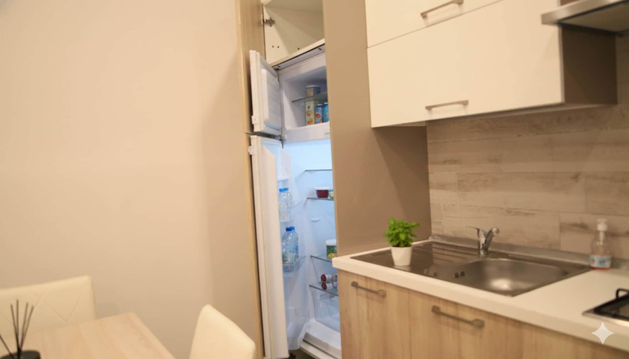 Interior 2, A due Passi Dagli Scavi! Parcheggio Gratuito Wi-fi, Napoli