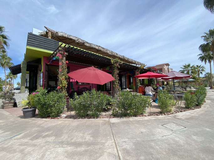 Exterior 2, Perfect Home Steps From Community Pool, Beach and Wine Bar in Founders, Comondú
