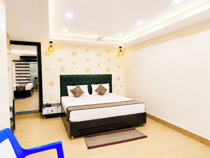Room 4, Hotel Santosh Inn Puri, Puri