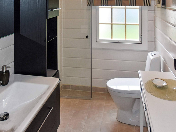 Bathroom 3, 4 star holiday home in Frei, Frei