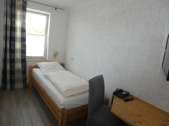 Bedroom, Gasthof zur Querenburg, Göttingen