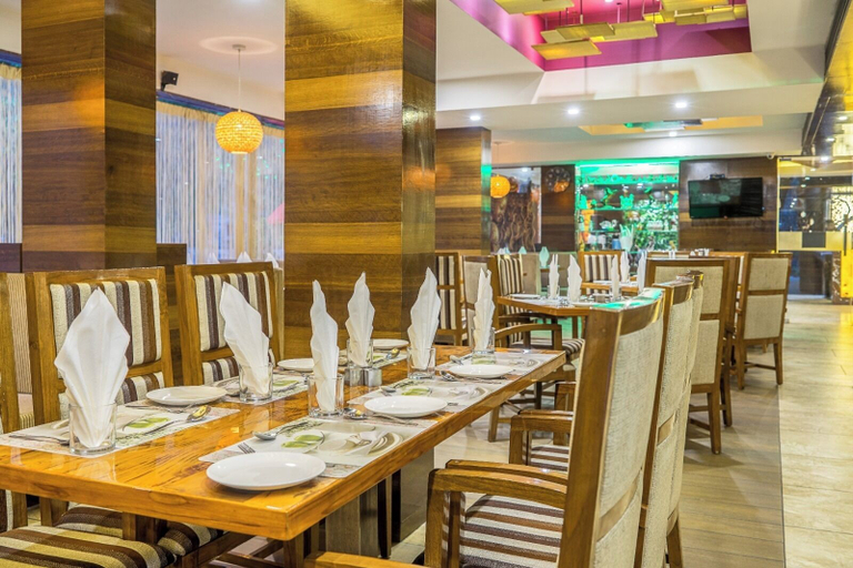 Food & Drinks 3, Hotel Bollywood 2.0, Puri