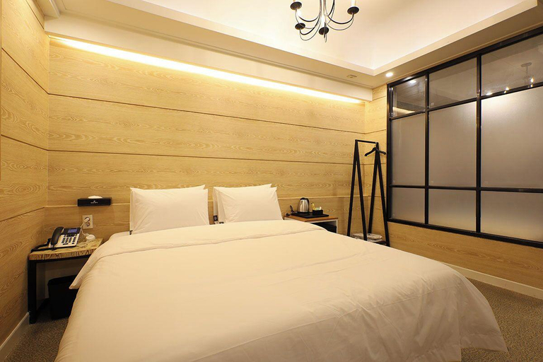 Bedroom 3, Busan Daeyeondong Hound Hotel, Nam