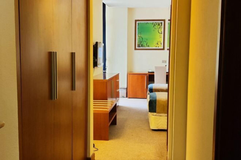 Bedroom 1, Al-Mansour Hotel, Adhamiya