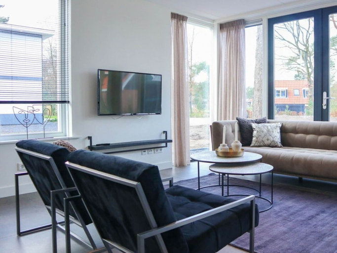 Living area, Beach Villa Sauna 6, Ede