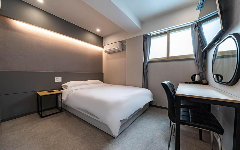 Bedroom 2, lime hotel, Busanjin