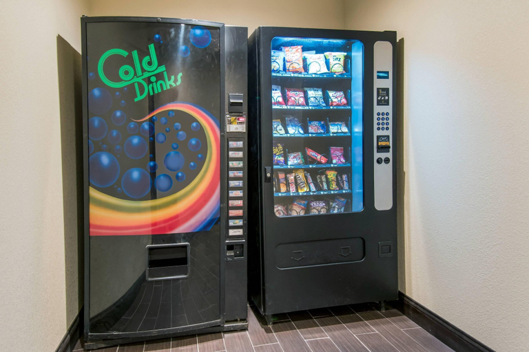 Food & Drinks 5, Comfort Inn & Suites Harrisburg - Hershey West, Dauphin