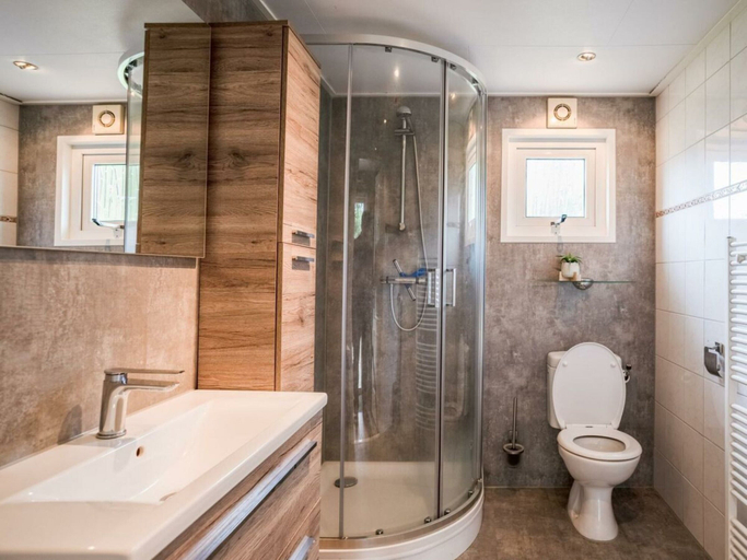 Bathroom 2, Holiday Home in Brunssum With Terrace, Heerlen