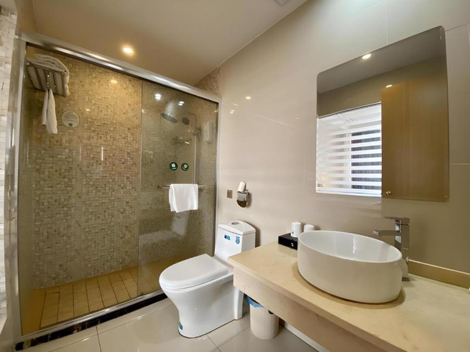 Bathroom 4, Greentree Inn Shanghai Fengxian District Xiaotang , Shanghai