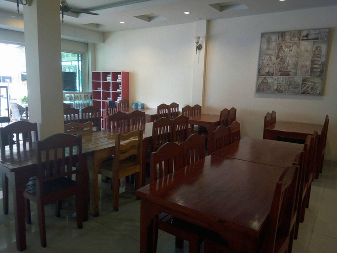Food & Drinks, Honey House 3, Pattaya