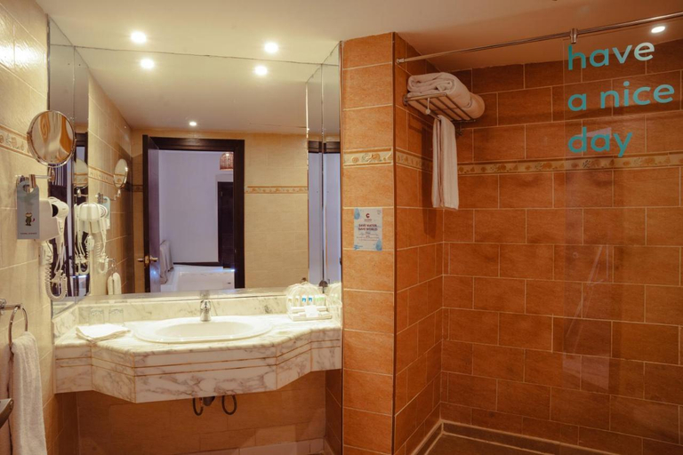 Bathroom 5, Calimera Blend Paradise Resort, Safaja