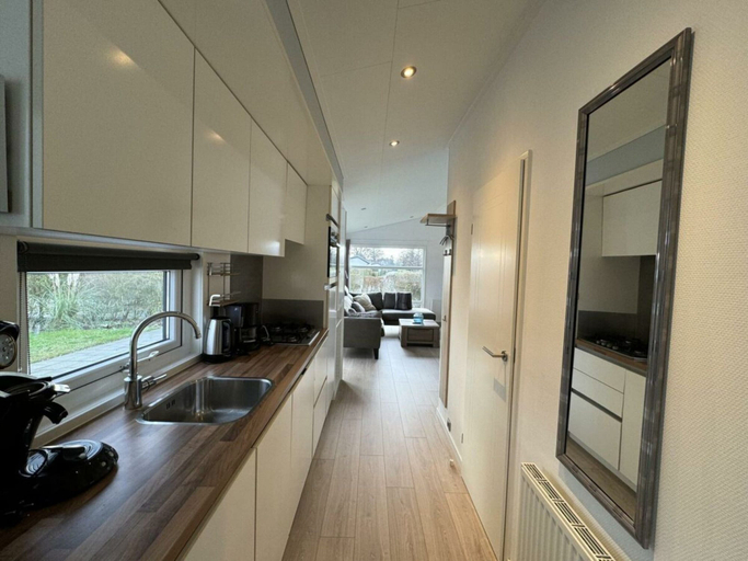 Others 4, Holiday Home in Noordwijk With Terrace, Noordwijk