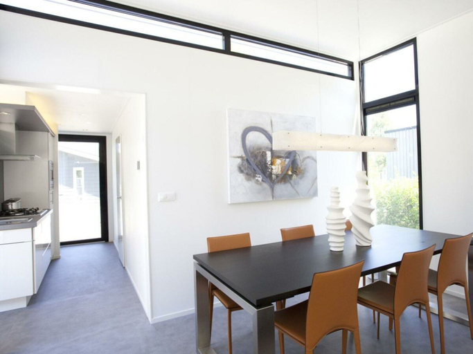 Others 5, Holiday Home in Velsen-zuid With Terrace, Velsen