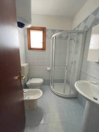 Bathroom, Comfy Apartment in Lido dei Pini - Beahost, Venezia