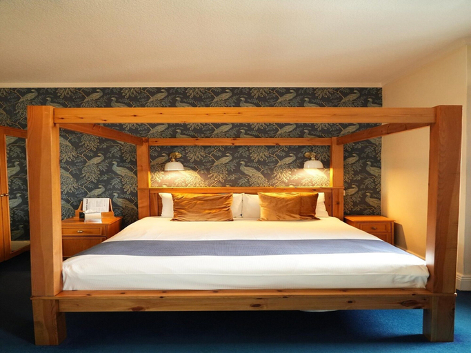 Room 2, Double Room With Four Poster Bed, Derby
