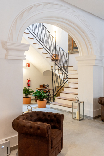Public Area, Cas Català - Turismo de Interior, Baleares