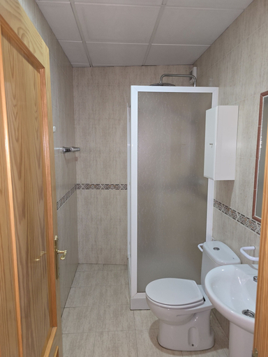Bathroom 4, Hostal La Cigüeña, Segovia