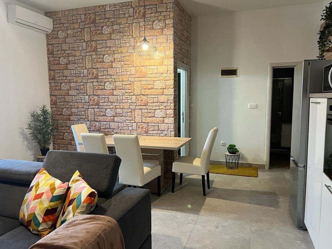 Living area 2, Apartments Leona, Rogoznica