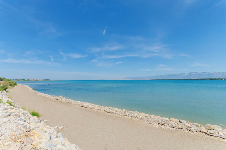 Beach 4, Apartments Mirjana, Nin
