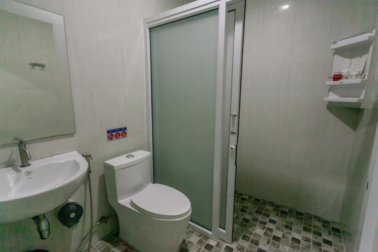 Bathroom, Areeya Phubeach Resort Coliving Coworking, Mueang Krabi