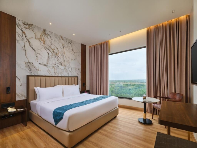Room 4, Regenta Central Shivani Solapur, Solapur
