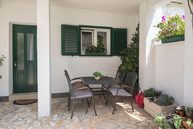 Terrace/patio 5, Apartment Gloria, Tisno