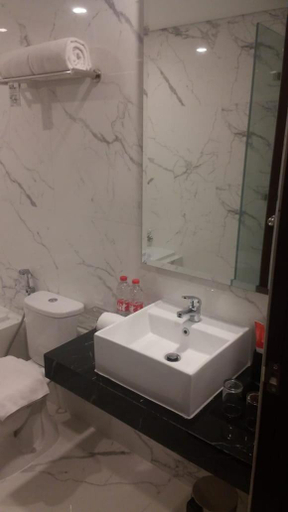 Bathroom, Horison Emerald Timoho Yogyakarta, Yogyakarta