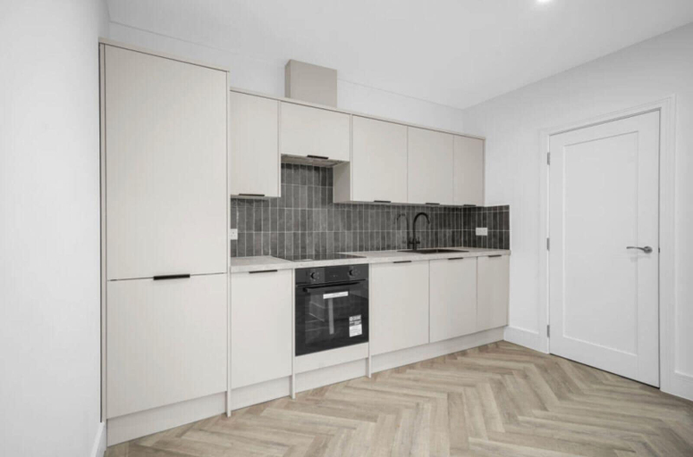 Private kitchen 4, Shoreditch by Excel Apartments, London
