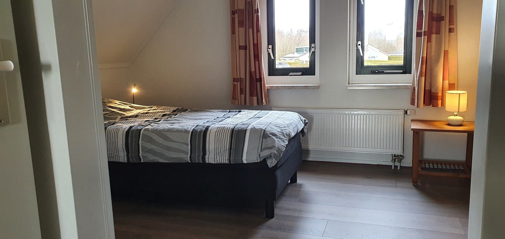 Room 1, Chic Holiday Home in Friesland for 6, Franekeradeel