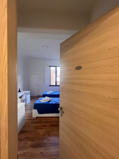 Room 3, Casa per Ferie degli Angiolini, Florence