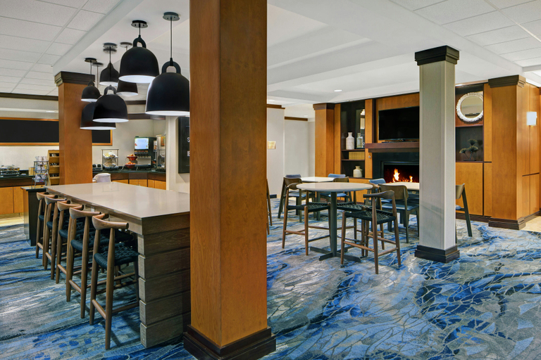 Food & Drinks 5, Fairfield Inn Suites Carlsbad, Eddy
