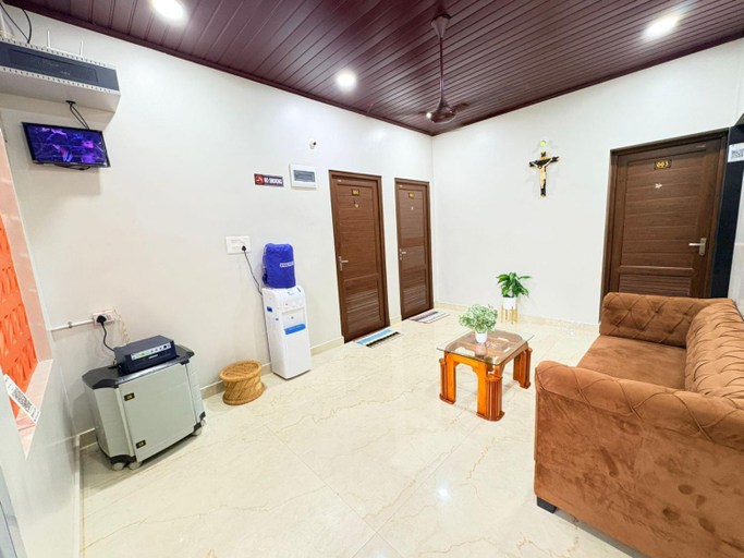 Public Area, Fraydel Homestay, Uttara Kannada
