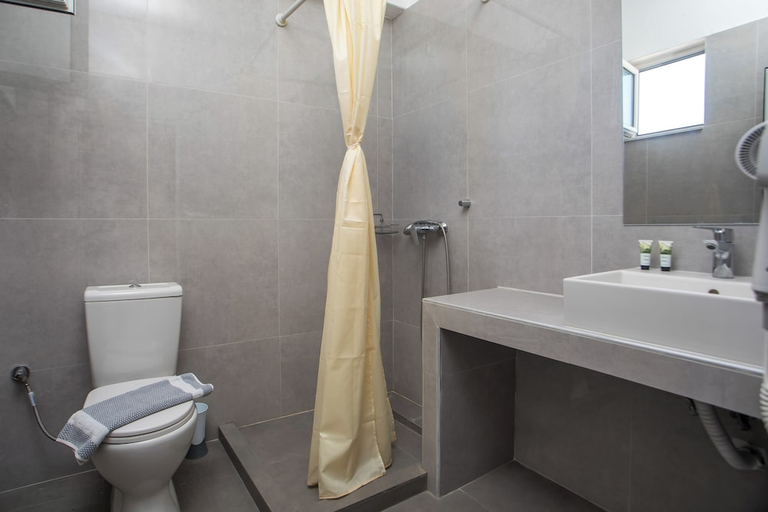 Bathroom 3, Diagoras Hotel, South Aegean