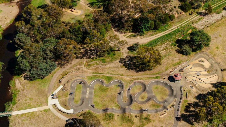 Others 3, Omeo Holiday Park, E. Gippsland Bal
