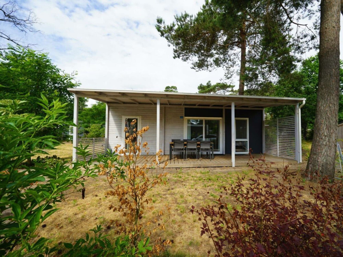 Outdoor dining, Holiday Home in Arnhem With Terrace, Arnhem
