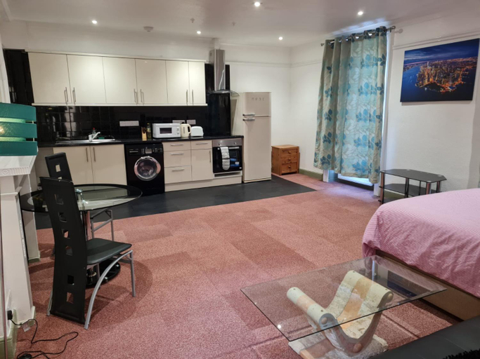 5, County Studio, Suffolk