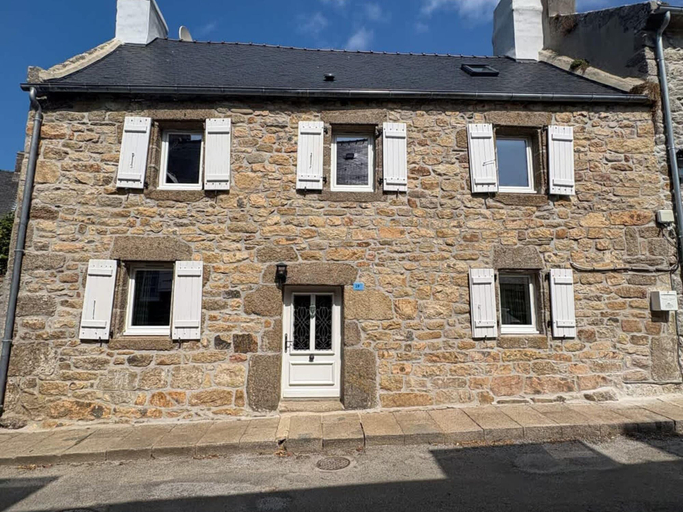 Exterior 4, Renovated Coastal Stone House in Lanildut, Finistère