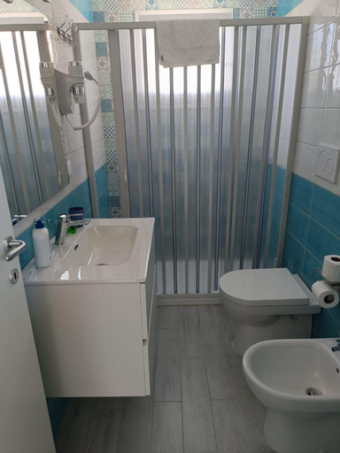 Bathroom, Gianola Residence Monolocali Formia, Latina
