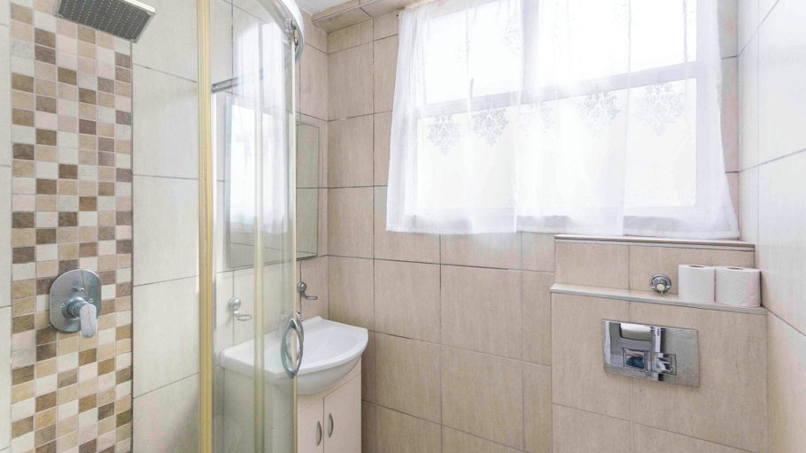 Bathroom, La Ballito Self Catering Apartment, iLembe