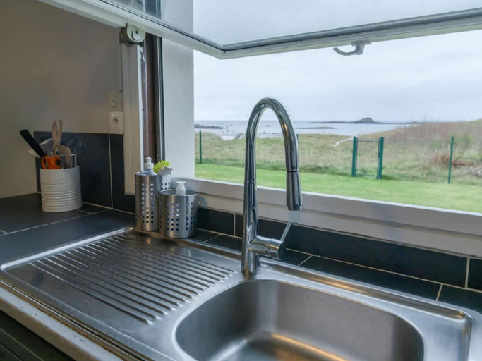 Private kitchen 2, Magnificent Beach House for 6, Finistère